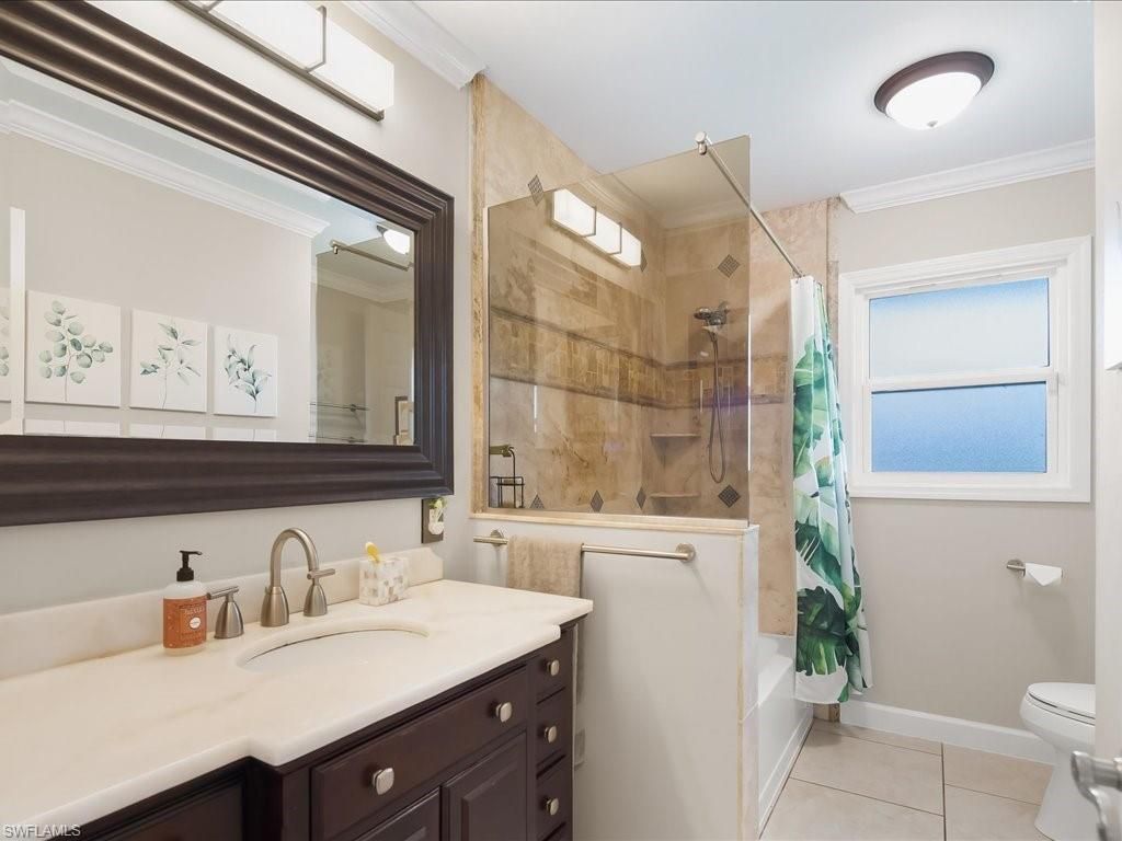 5272 Myrtle Ln, Naples, FL 34113 Photo