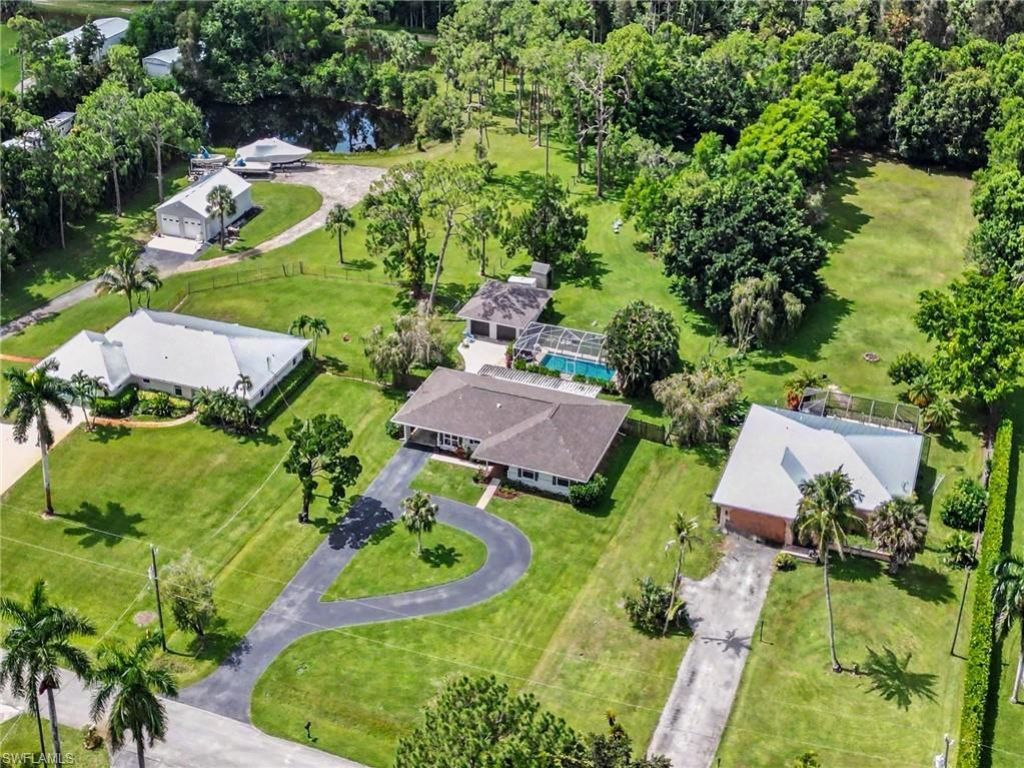 5272 Myrtle Ln, Naples, FL 34113 Photo