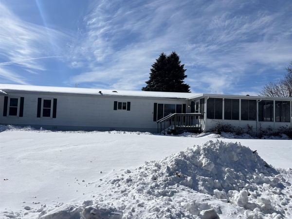 1200 River Road, Unit 90, Sparta, WI 54656