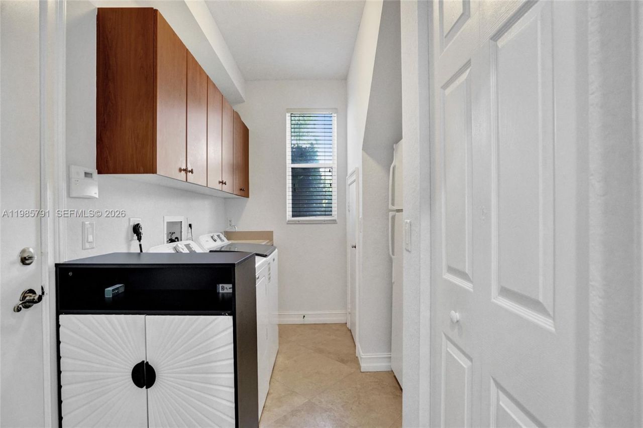 3736 Amelia Island Ln, Davie, FL 33328 Photo