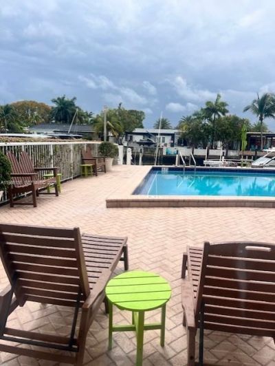 2000 NE 135th St, Unit 1002, North Miami, FL 33181 Photo