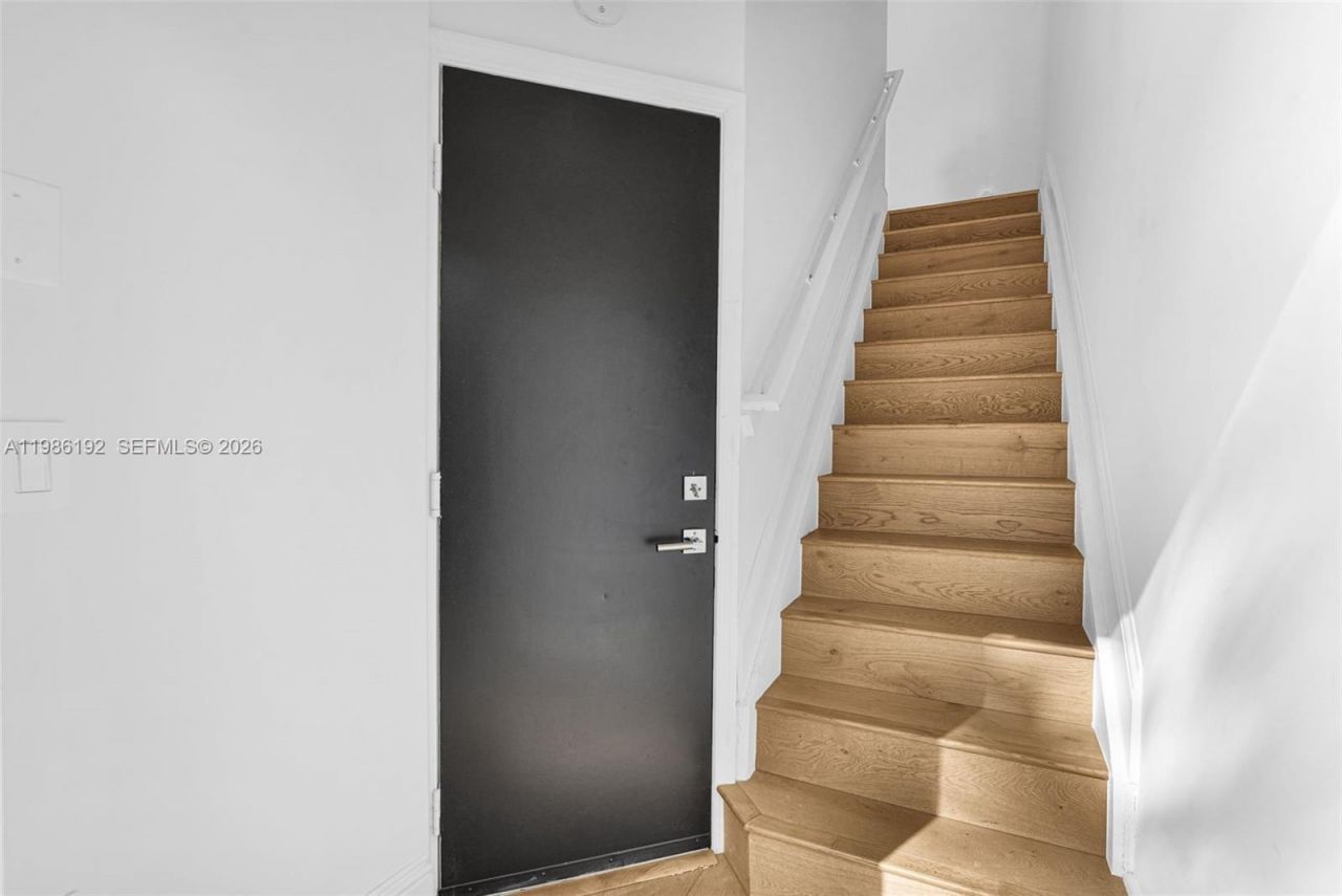 2107 SE 10th Ave , Unit 817, Fort Lauderdale, FL 33316 Photo