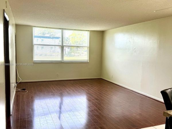 6870 Royal Palm Blvd, Unit 117M, Margate, FL 33063