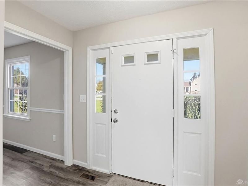 1985 Fox Run, Troy, OH 45373 Photo 6