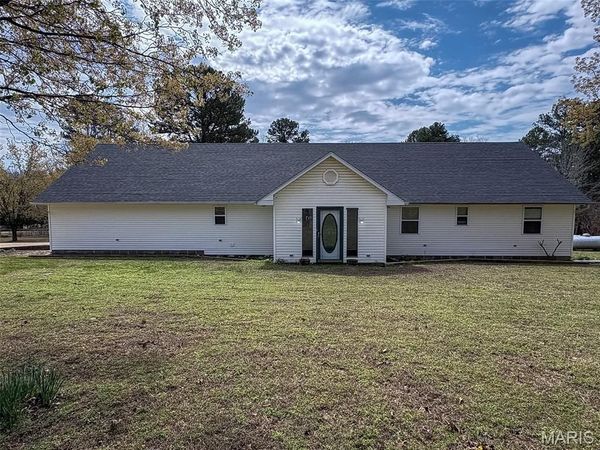 628 County Road 420 , Poplar Bluff, MO 63901