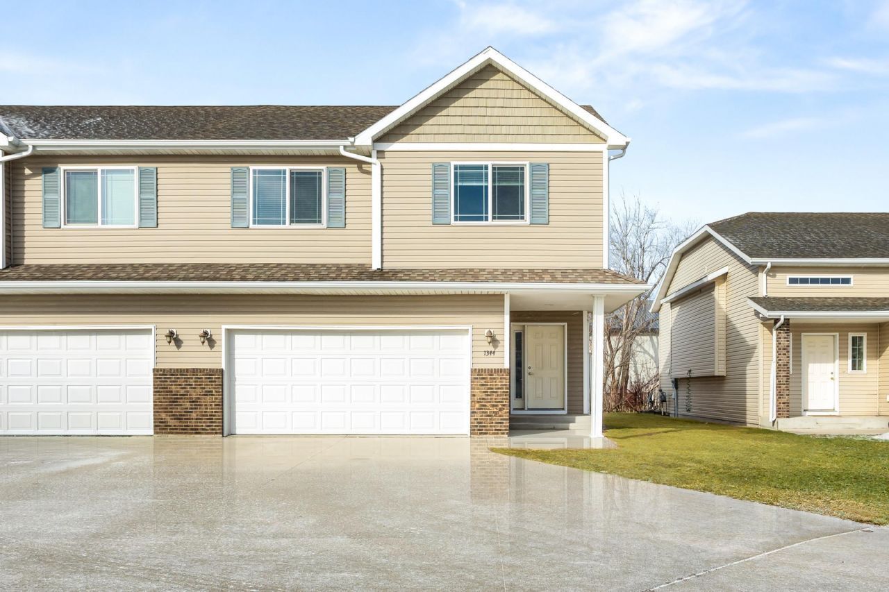 1344 13th Street W, West Fargo, ND 58078 Main Photo