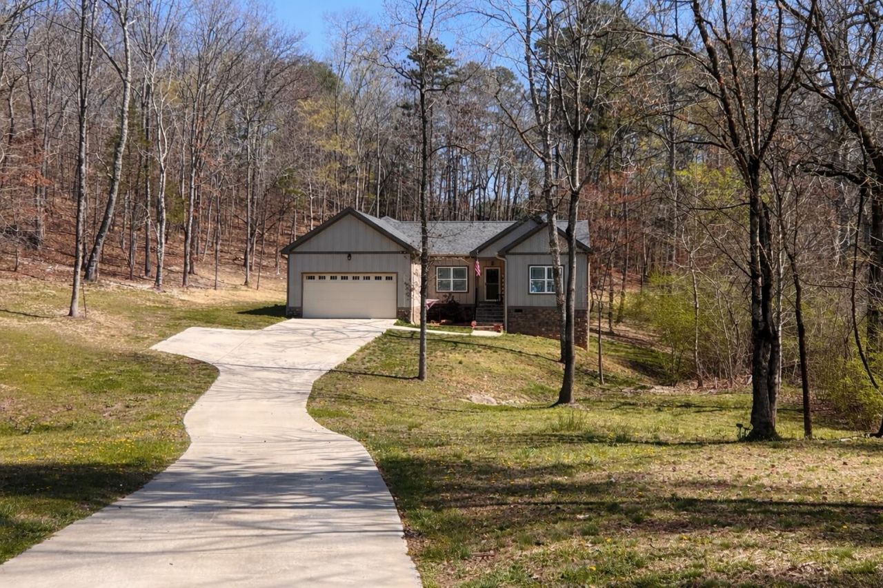 82 New Summit Hill Road, Ringgold, GA 30736 Main Photo