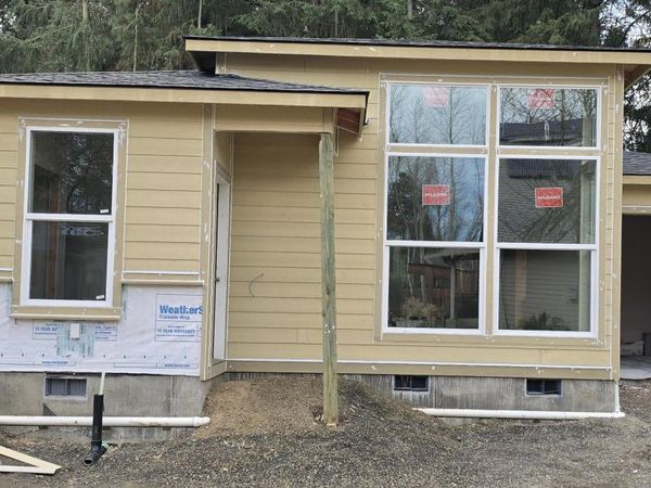 1852 Cousteau Lp SE, Salem, OR 97302