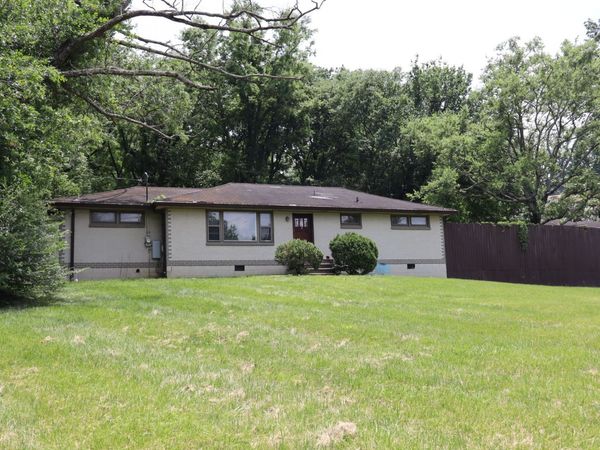 336 Pineway Dr , Nashville, TN 37217