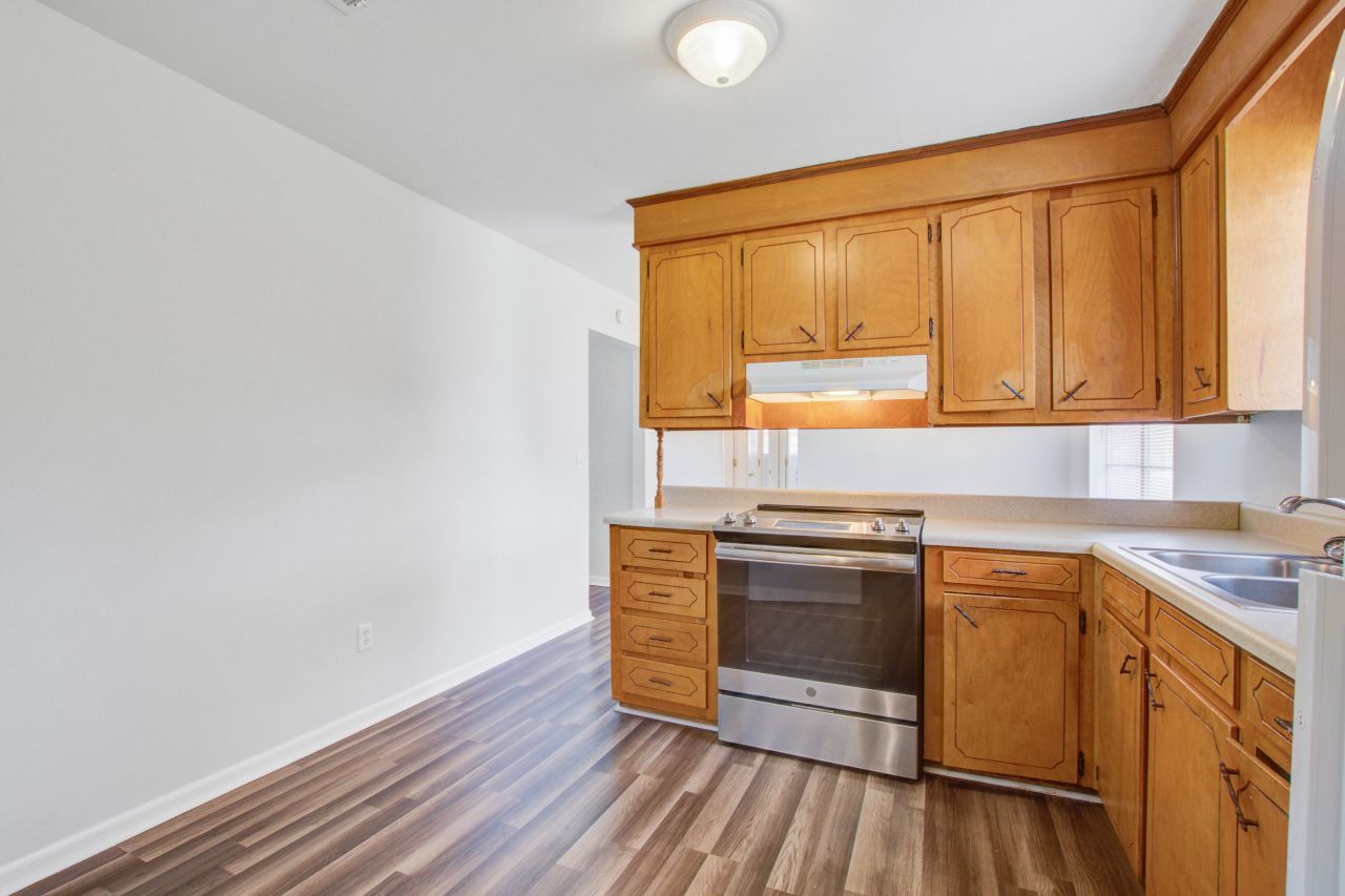 1908 Swift Avenue Photo 17