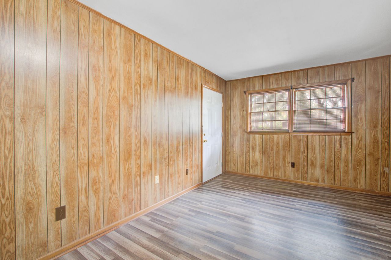 1908 Swift Avenue Photo 20