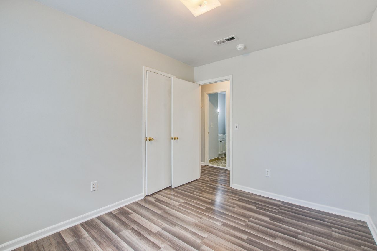 1908 Swift Avenue Photo 25