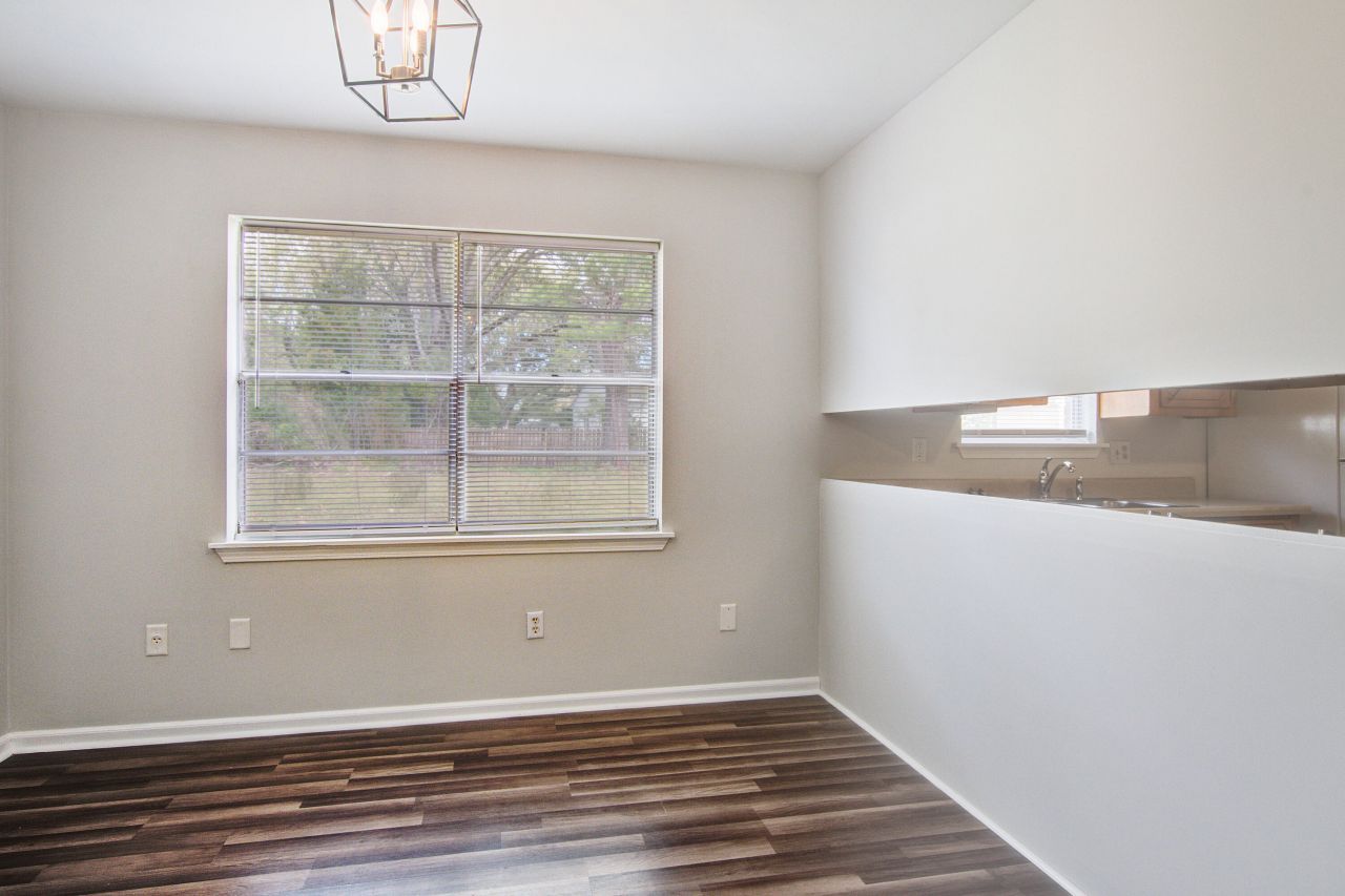 1908 Swift Avenue Photo 8