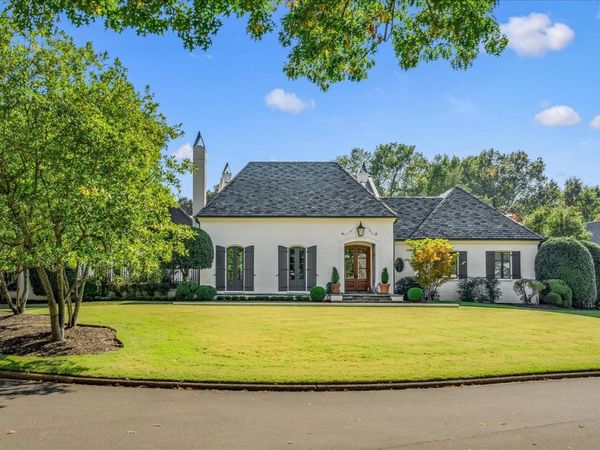 202 CLOISTER GREEN LN, Memphis, TN 38120