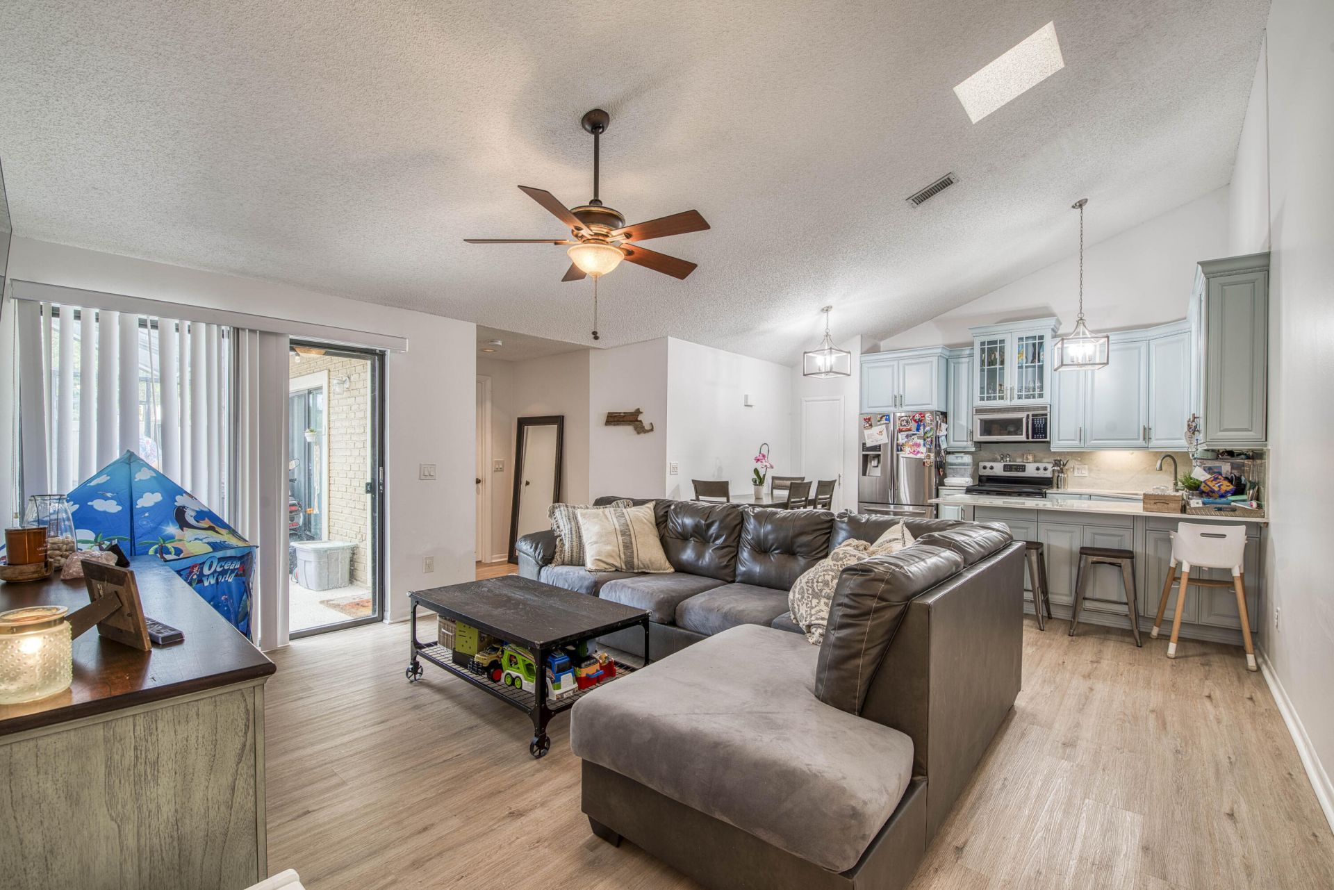 5489 Eagle Lake Drive, Palm Beach Gardens, FL 33418 Photo