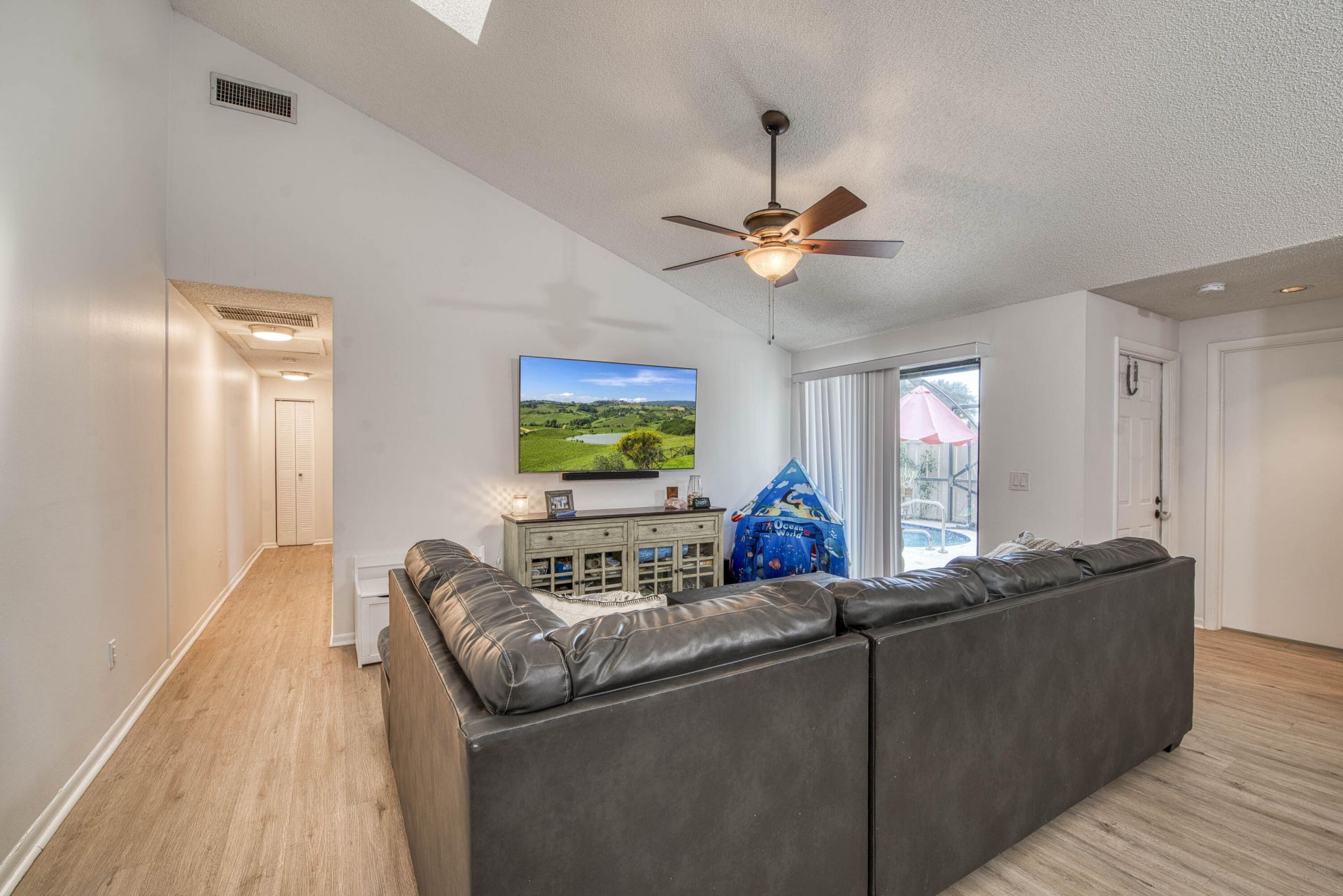 5489 Eagle Lake Drive, Palm Beach Gardens, FL 33418 Photo