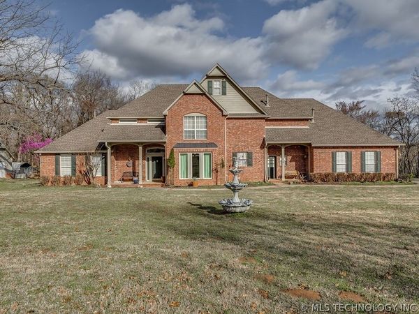 16041 S 297th East Avenue , Coweta, OK 74429