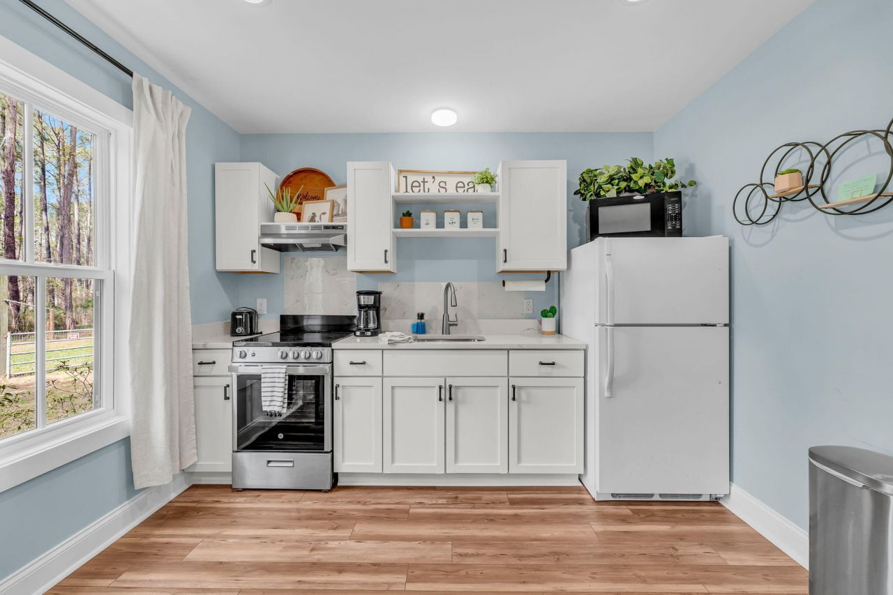 120 White Picket Lane Photo 10