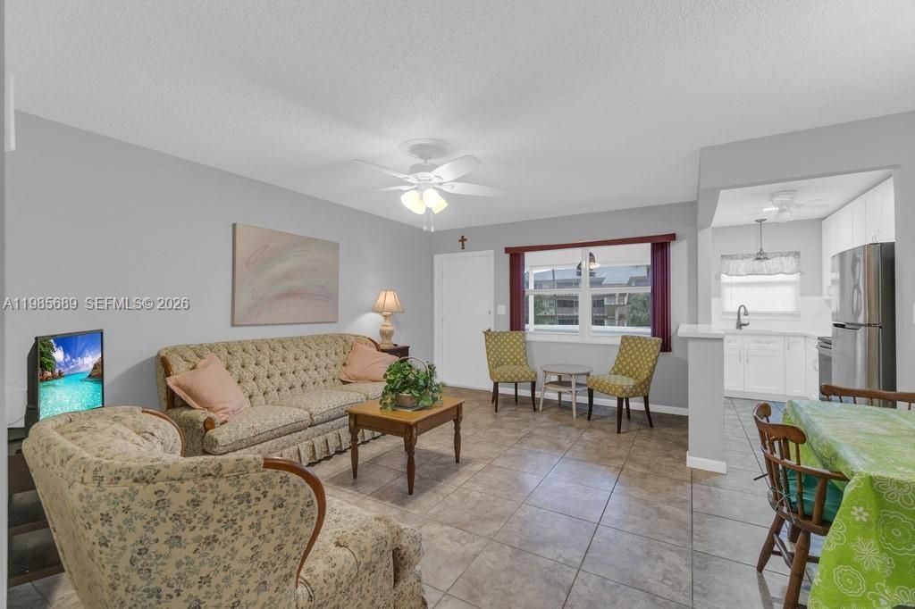 5300 Washington St , Unit J218, Hollywood, FL 33021 Photo