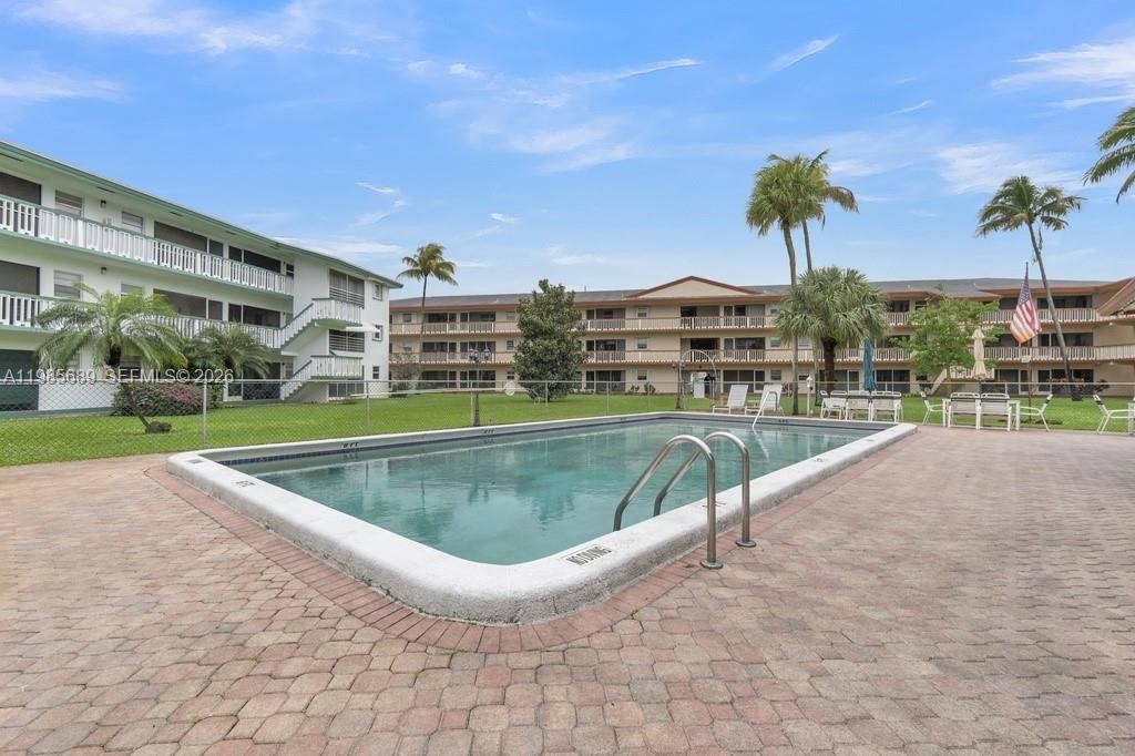 5300 Washington St , Unit J218, Hollywood, FL 33021 Photo