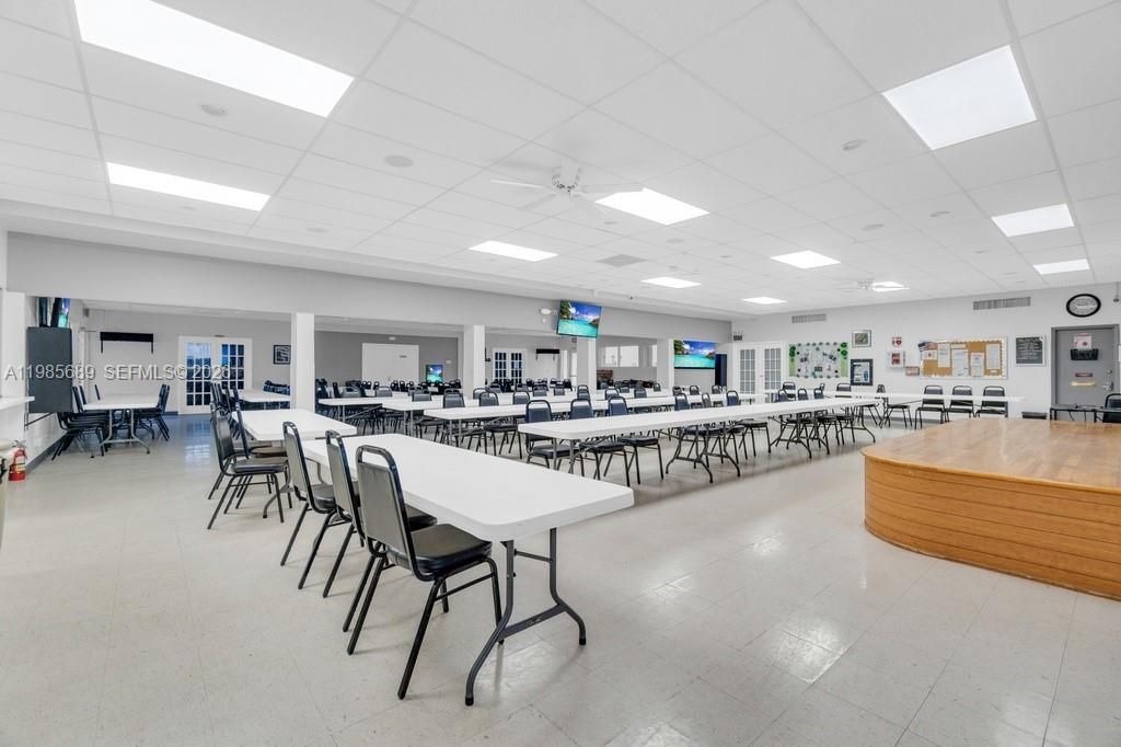 5300 Washington St , Unit J218, Hollywood, FL 33021 Photo