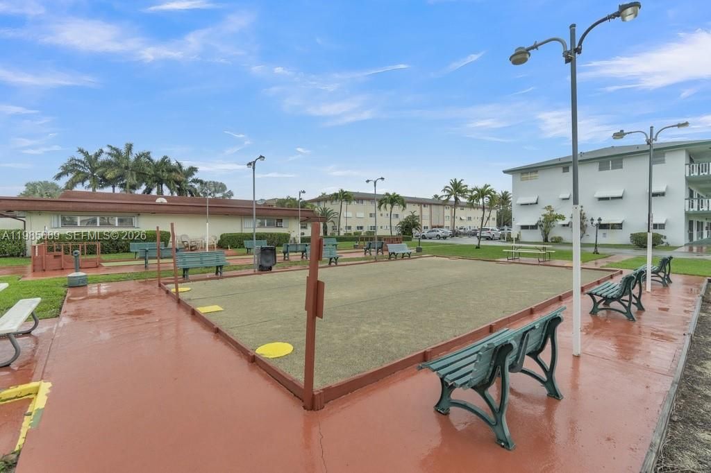 5300 Washington St , Unit J218, Hollywood, FL 33021 Photo