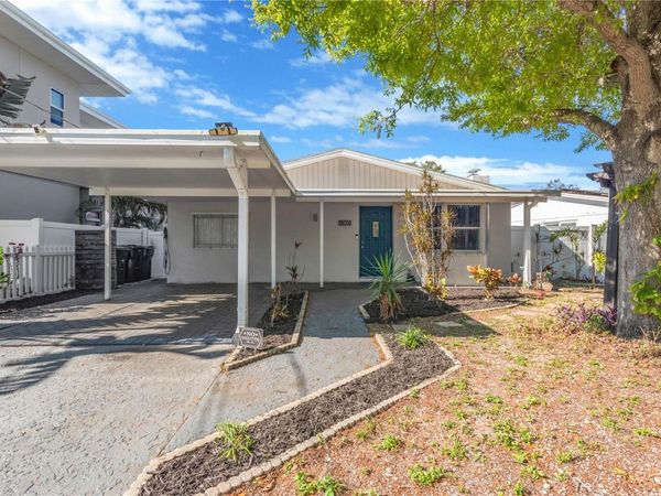 6305 S SELBOURNE AVENUE , TAMPA, FL 33611