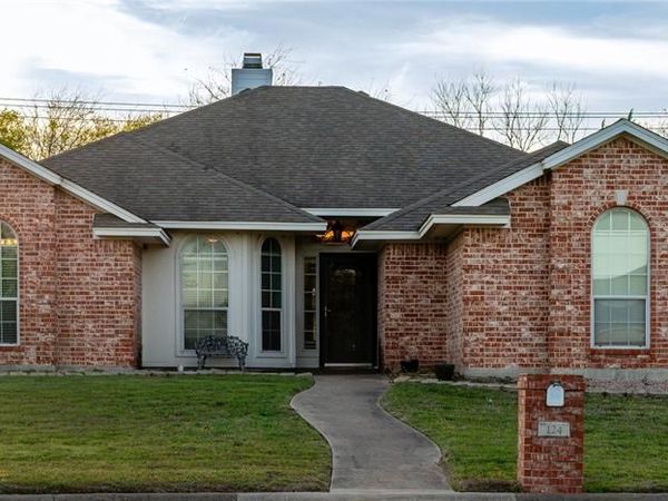 124 Topaz Circle, Hewitt, TX 76643
