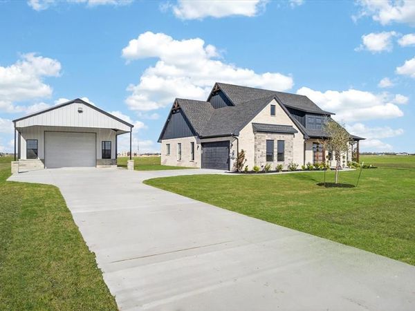 556 County Road 4875 Street, Celeste, TX 75423