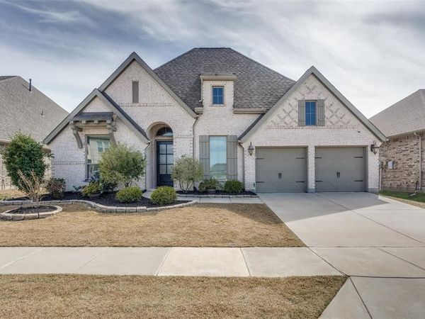 305 Oak Hollow Way, Little Elm, TX 75068