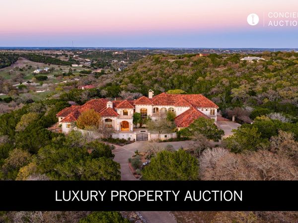 2121 Landmark Lane, Kerrville, TX 78028