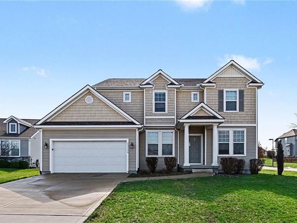 23729 W 92nd Terrace, Lenexa, KS 66227