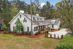 5 Stonington Dr. photo 4