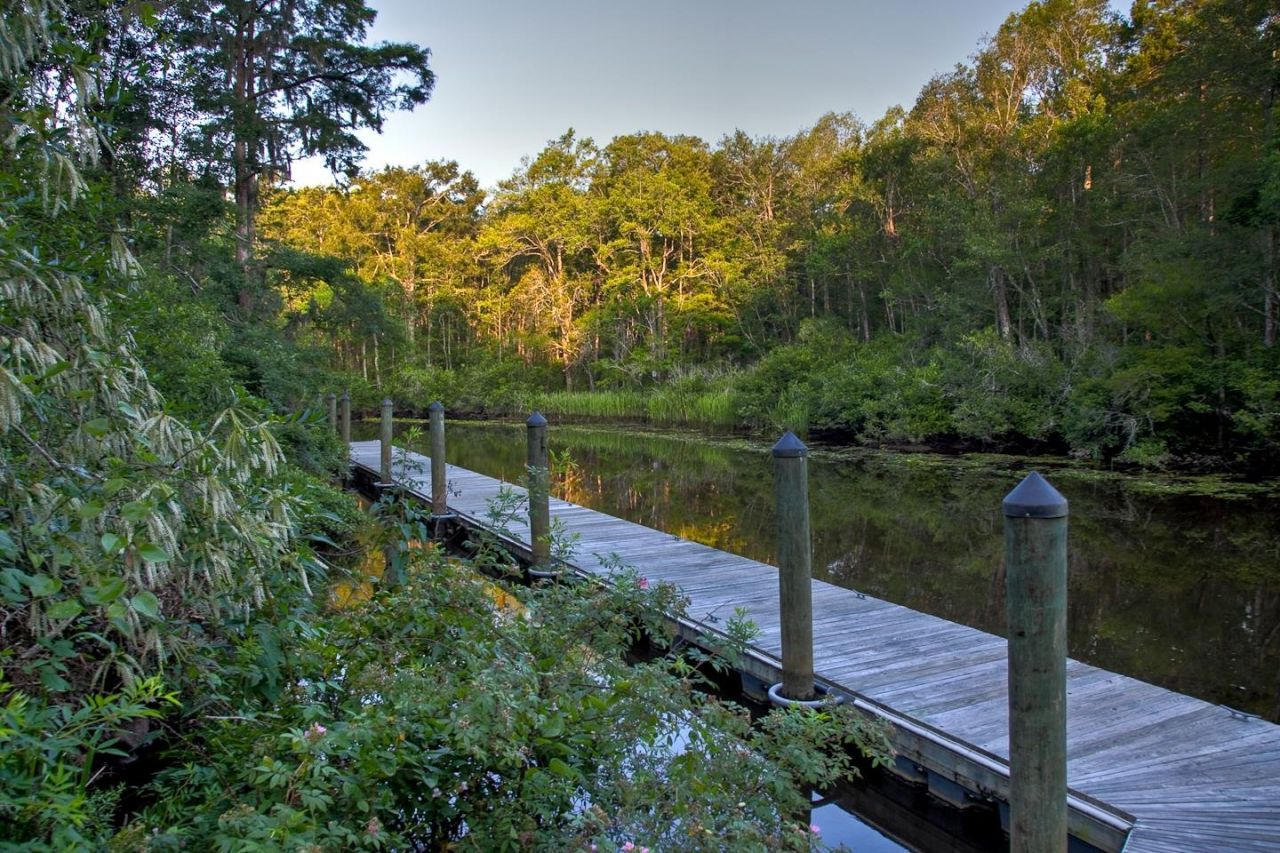 5 Stonington Dr. Photo 74