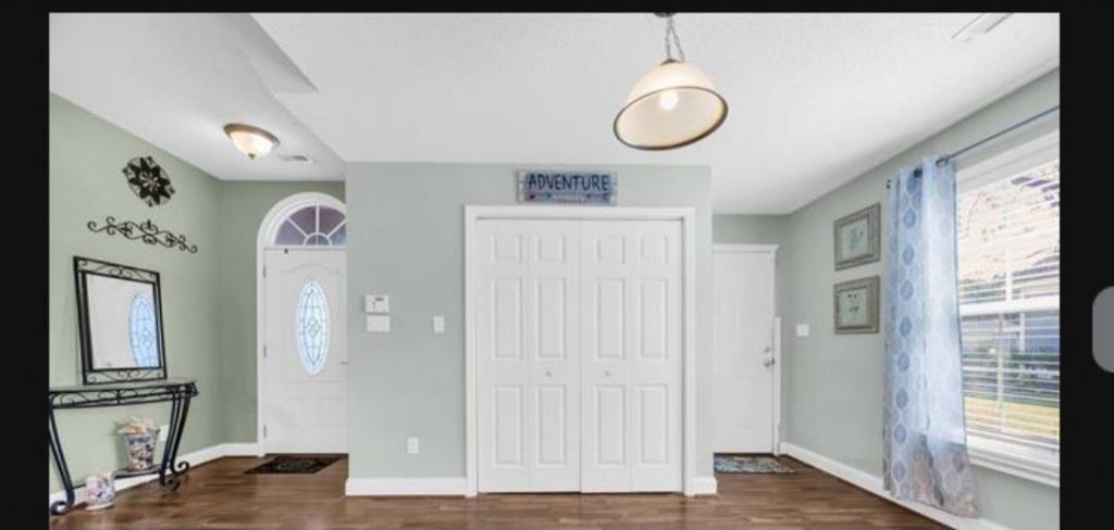 2719 Woodcreek Ln. Photo 10