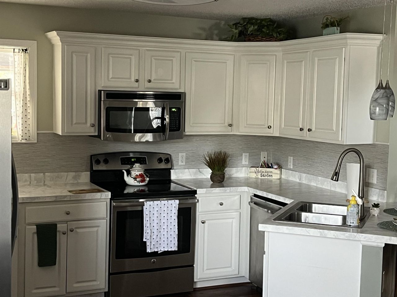 2719 Woodcreek Ln. Photo 7