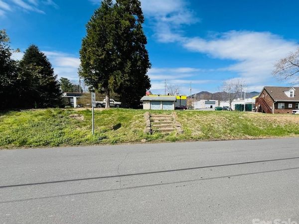 11 Terry Estate Drive , Black Mountain, NC 28711