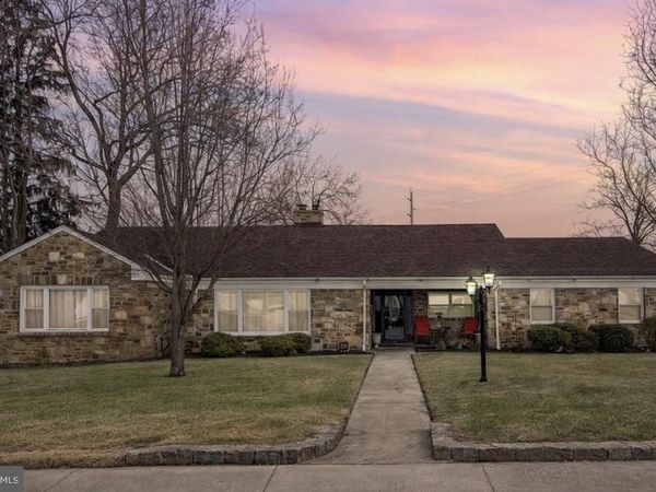 1114 SALEM ROAD, BURLINGTON, NJ 08016