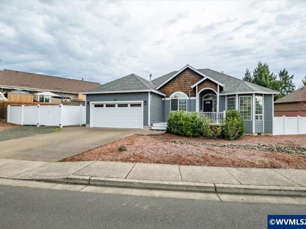 684 NW Jasper St, Dallas, OR 97338