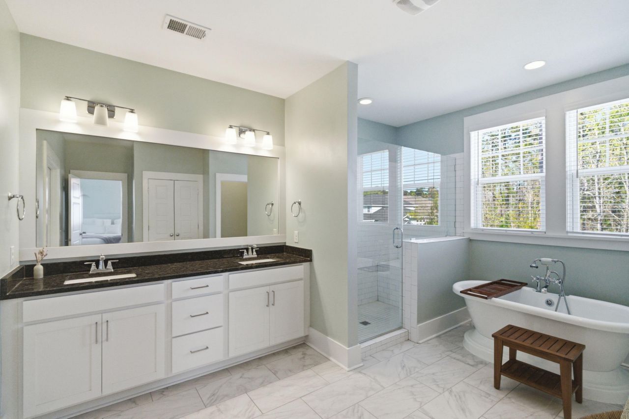 1645 Banning Street Photo 26