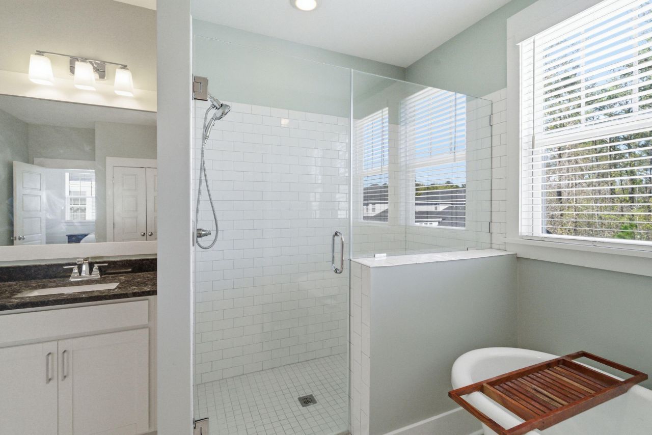 1645 Banning Street Photo 29