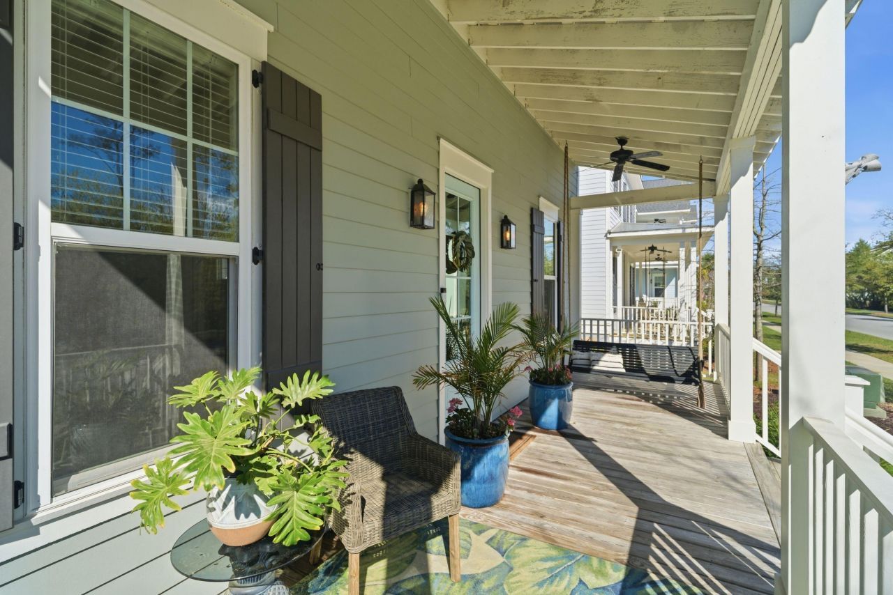 1645 Banning Street Photo 5