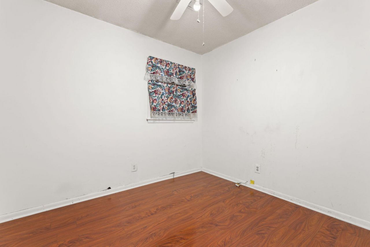 1001 Margaret Drive Photo 14