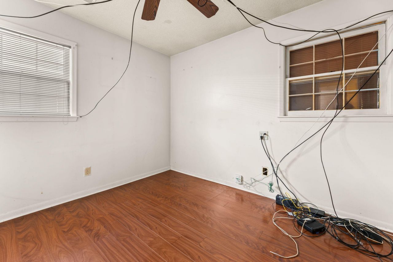 1001 Margaret Drive Photo 15