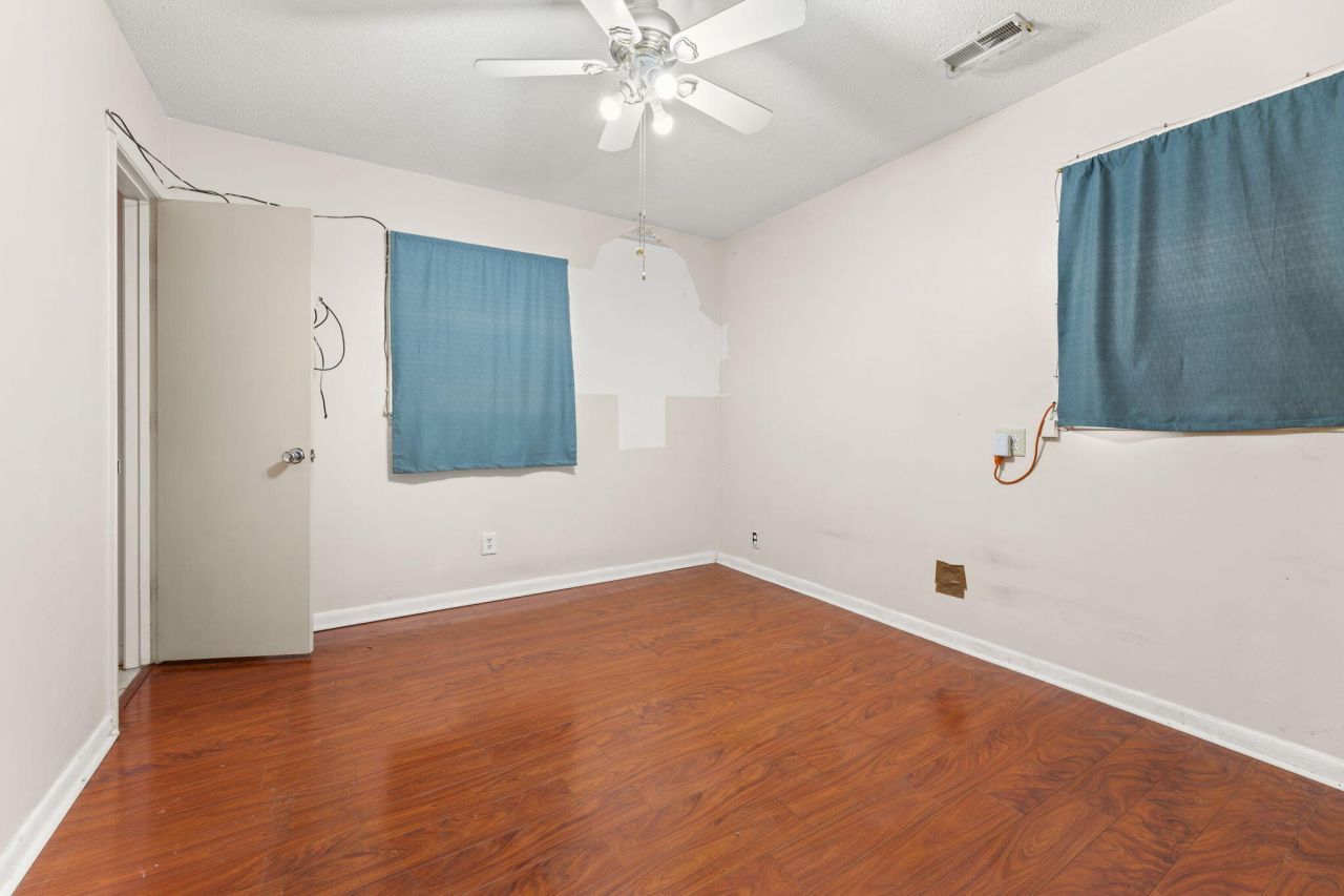 1001 Margaret Drive Photo 17