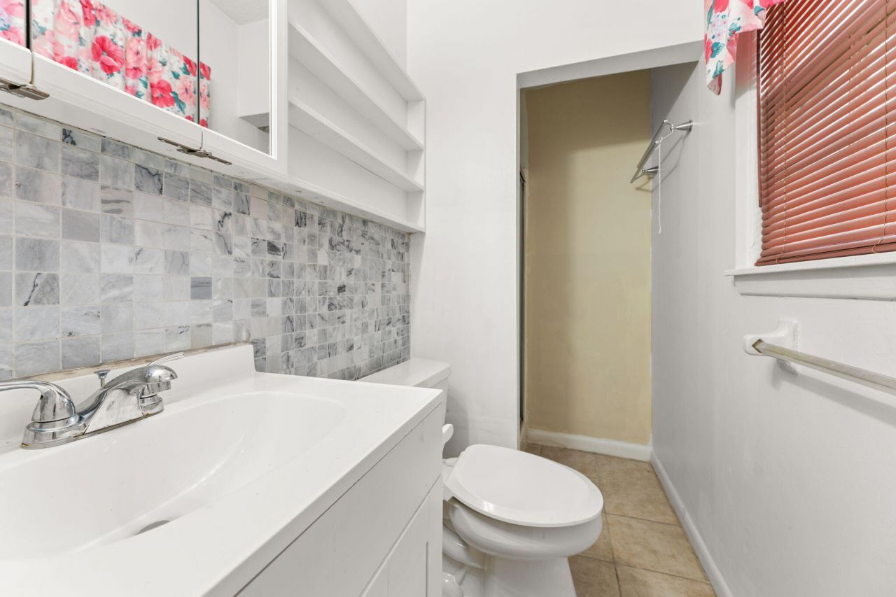 1001 Margaret Drive Photo 19