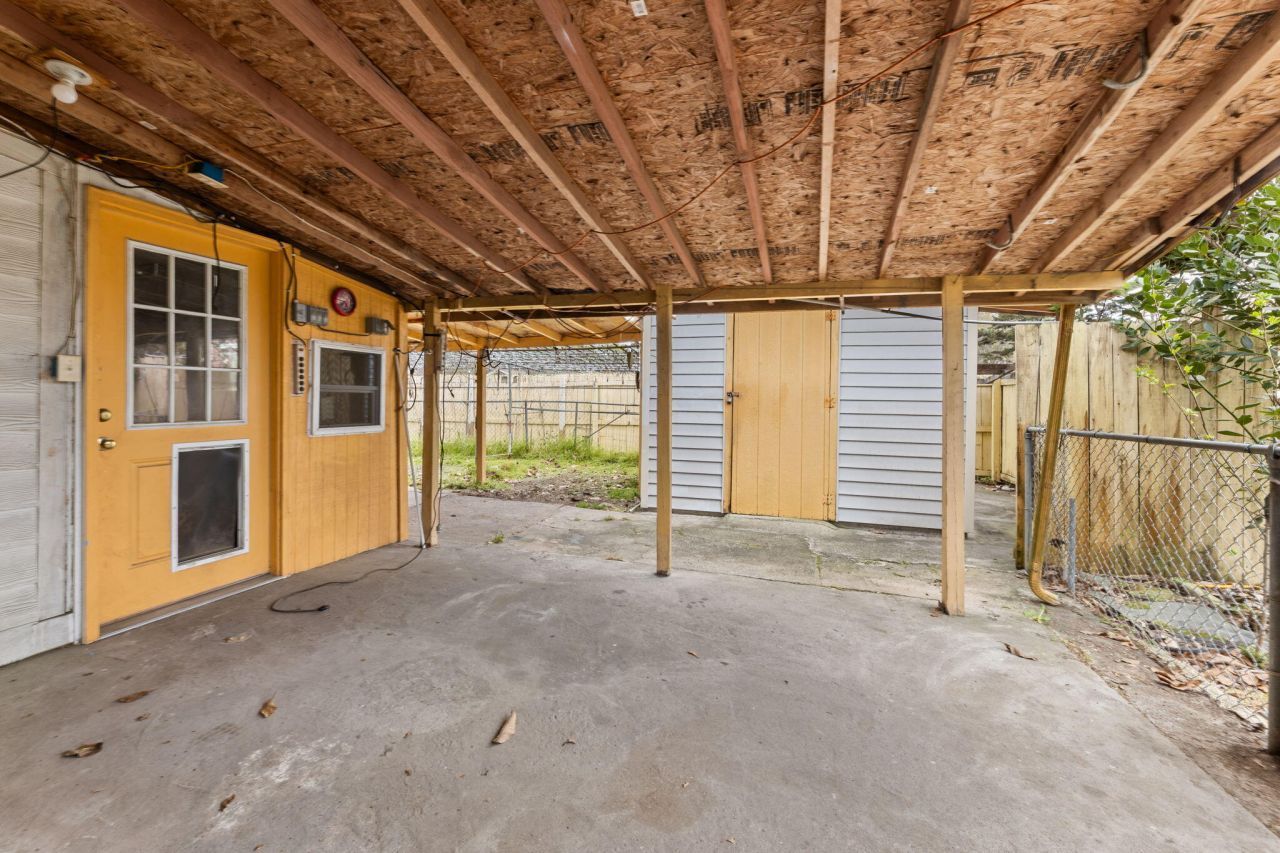 1001 Margaret Drive Photo 23