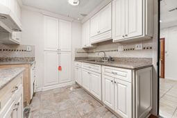 1001 Margaret Drive photo 4