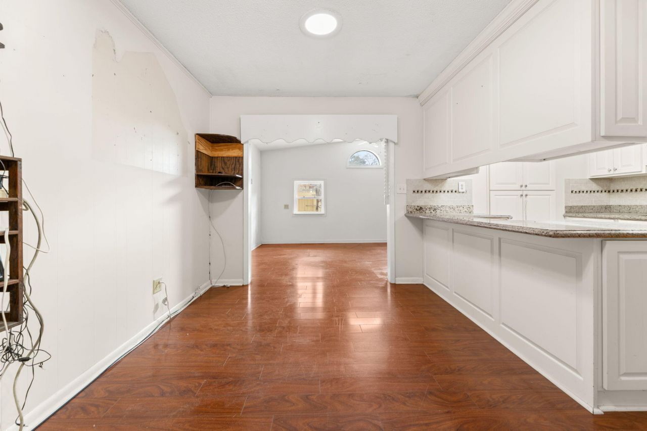 1001 Margaret Drive Photo 7