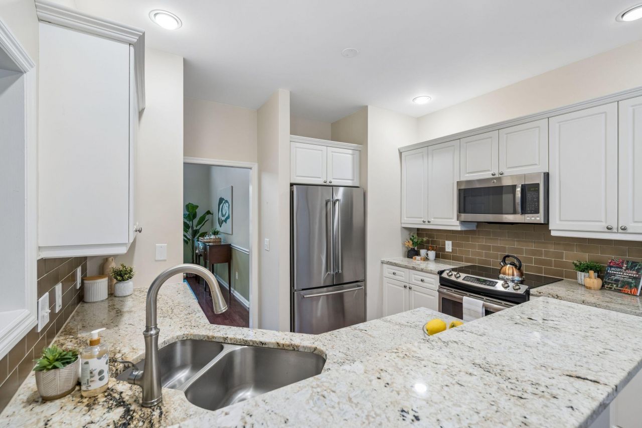 1250 Old Ivy Way Photo 10